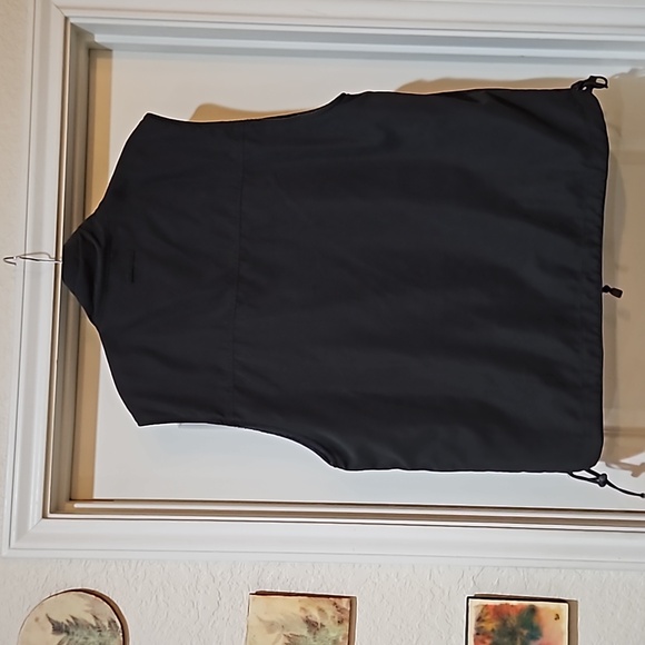 U.S. Expedition Reversible Sherpa Vest - Picture 2 of 4